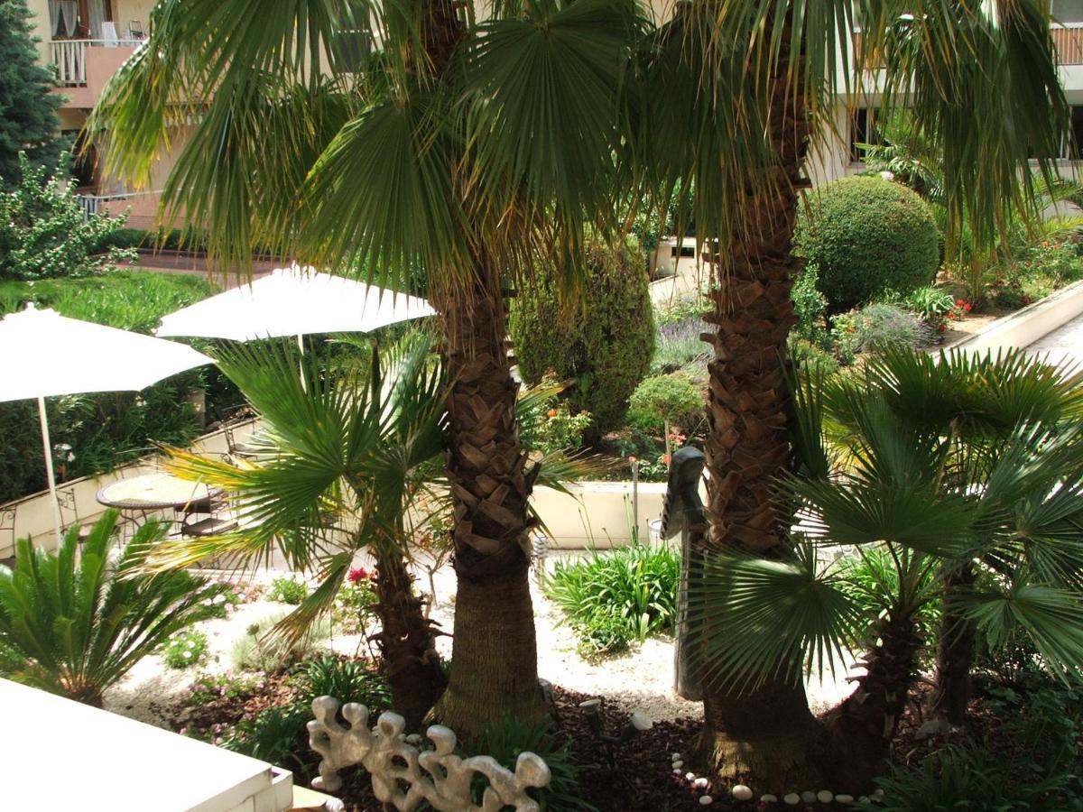 Diana Hotel 3*
